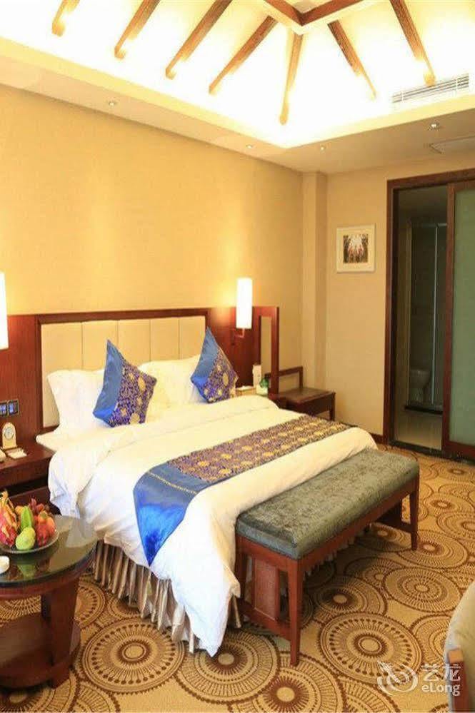 Liuzhou Sanjiangxian Dongxiangguo Hotel Exterior photo